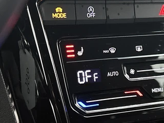 Volkswagen T-Roc 1.0 TSI R-Line | Camera | Adaptive Cruise | Stoelverwarming | CarPlay / 19