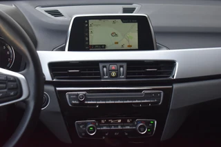 BMW X1 sDrive20i High Executive / 16