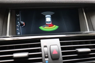 BMW X4 M40i High Executive M Sport Pakket Automaat  / Navigatiesysteem Professional / Schuif-/kanteldak / 20 Inch / Shadow Line / Leder / Extra Getint Glas / Stoelverwarming / Hifi / LED / Parkeersensoren voor+achter / Lichtpakket / 28