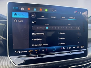 Volkswagen Golf 1.5 eHybrid GTE 272pk / 5JR Garantie / Pano / Trekhaak / DCC / Keyless / Matrix / 360 / HUD / 27