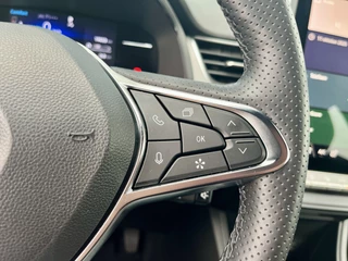Renault Captur 1.6 E-Tech Full Hybrid 145 Techno  | Stoel+Stuurverwarming | Climate Control | Draadloze Telefoonlader | Camera + Sensoren | Two-Tone | Apple CarPlay/Android Auto / 15