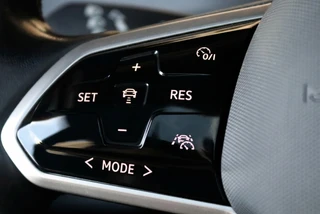 Volkswagen ID.4 First Max 77 kWh Pano l 360 Camera l HUD l VOL OPTIES / 22