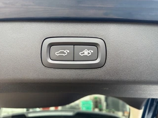 Lynk & Co 01 1.5 Plug in Hybride Pano, Carplay, Camera,ACC / 19