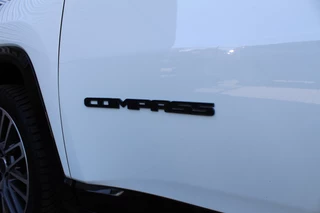 Jeep Compass 4xe 240 Plug-in Hybrid Electric Summit | Panoramadak | Leder | 360 | Stoelverwarming/ventilatie | BLIS / 50