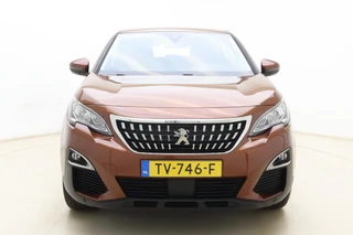 Peugeot 3008 1.2 PureTech Blue Lease Executive Camera l Climate Control l Cruise Control l Apple Carplay & Android Auto l PDC voor en achter l Bluetooth l Lichtmetalen Velgen l Afneembare Trekhaak / 7