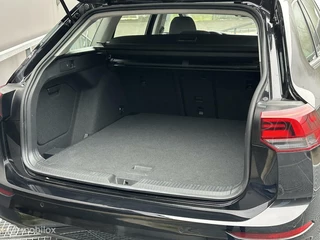 Volkswagen Golf Variant 1.0 TSI Life / 19