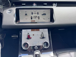 Land Rover Range Rover Evoque 1.5 P300E S AWD R-Design Panoramadak Camera Stoelverwarming Carplay Meridian / 41