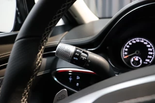 Genesis GV70 Panoramadak | BTW | Adaptive Cruise Control / 24