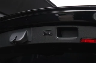 Porsche Macan 2.0 266 PK | NW MODEL | SPORTCHRONO | LEDER | PANO-DAK | MEMORY | STOELVERK. | STOEL/STUURVERW. | CAMERA | / 19
