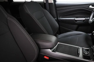 Ford Kuga 1.5 EcoBoost Trend Ultimate | CLIMA | VOORRUITVERWARMING | APPLE | TREKHAAK | 18" / 10