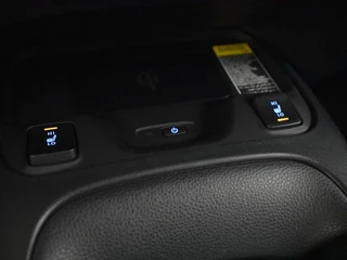 Toyota Corolla 1.8 Hybrid Dynamic | Carplay/AndroidAuto | Stoelverw. / 25