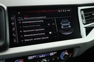Audi A1 Sportback 30 TFSI 110pk S-Tronic S edition Sonos Keyless Stoelverwarming ACC LED Climate Control Carplay 2x S-Line / 29