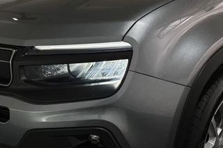 Jeep Avenger 1.2 e-Hybrid Summit Infotainment & Convenience Pack JBL Carplay / 19