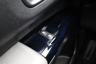 Citroën C4 Cactus 1.2 PureTech 110pk Business / 19
