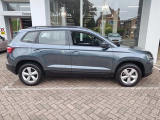 Škoda Karoq 1.0 TSI AMBITION BUSINESS DSG  Navi | Carplay/Android | Cruise | Parkeersensoren V+A / 7