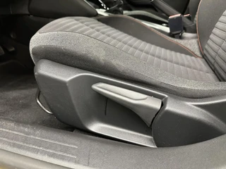Peugeot 208 1.2 PureTech Active Pack CRUISE NAVIGATIE CARPLAY LM. / 16