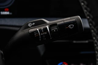 Kia EV6 Light 77.4 kWh | SOH 100% | Trekhaak | ACC | Camera | LED | Keyless | Navigatie | Apple Carplay/Android Auto | Dealeronderhouden | 19" / 21