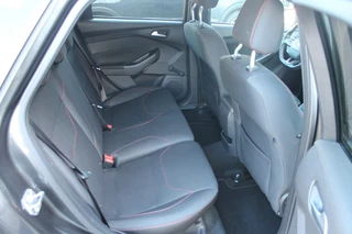 Ford Focus 1.5 ST-LINE **NL-Auto** 150pk / 12
