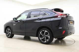 Mitsubishi Eclipse Cross 2.4 PHEV Prestige Automaat | SOH: 98% | Lederen bekleding | Panoramisch schuifdak | Stoel & Stuurverwarming | Camera | Climate control | Extra getint glas / 14
