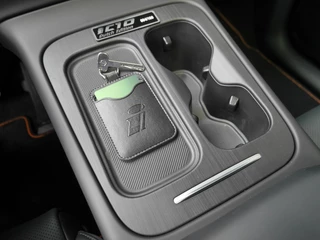 Leapmotor C10 Design ProMax AWD 81.9 kWh | Irmscher | Dutch edition | Unieke auto 004/100 | Verlaagd | Spoiler | 598 PK | 0-100 in 4 seconden | Wltp 437 km | 1500kg trekgewicht | Stoel en stuurverwarming | Stoel ventilatie | Panorama dak | 20 inch lichtmetalen velgen | 360 graden camera / 46