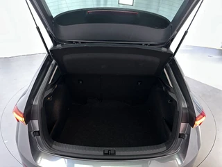 Škoda Scala 1.0 TSI 110pk Ambition App-Connect Parkeersensoren Cruise Control Airco / 19
