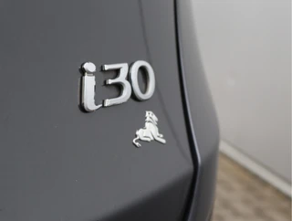 Hyundai i30 Wagon 1.6 GDi Comfort  | Trekhaak | Navigatie | Camera | / 15