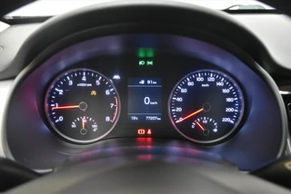 Kia Stonic 1.0 T-GDi 100pk DynamicPlusLine / 17