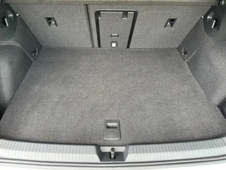 Volkswagen Golf 1.5 eHybrid GTE 272pk Head up | Black Style | IQ light | 360 Camera | Rijklaar incl. garantie / 32