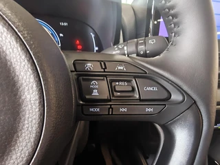Toyota Yaris 1.5 Hybrid 115 Dynamic NIEUW DIRECT LEVERBAAR! MODEL 2026 STOEL/STUURVERW PARK-SENSOREN BLIND SPOT 17'' LM-VELGEN NAVI KEYLESS LED APPLE/ANDROID / 29