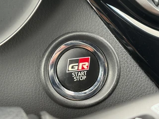 Toyota C-HR 2.0 Hybrid GR-Sport JBL Camera Alcantara Stoelverw Nav/Cruise Voll.Onderhouden! / 30