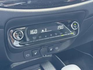 Toyota Aygo X HYBRID 115 GR-SPORT APPLE/ANDROID SPORTSTOELEN JBL-AUDIO KEYLESS P-SENSOREN CLIMA CAMERA / 17
