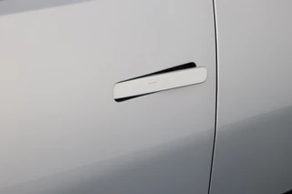 Kia EV3 GT-Line Business Edition 81.4 kWh  Camera - Adaptieve Cruise control - AppleCarplay - AndroidAuto - 7 Jaar of 150.000km Fabrieksgarantie / 17