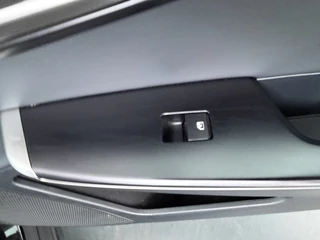 Kia EV6 Air 84 kWh  - SOH 99,1% - Stoel-/stuurverwarming - Cruise Control Adaptief - Climate Control - CarPlay - Fabrieksgarantie tot 08-2033 / 44