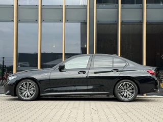 Bmw 3-serie 330i xDrive M-sport | 360 Camera | Keyless | Sfeerverlichting | / 5