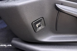 Opel Grandland Electric GS 73 kWh | Stoelverwarming | Verwarmd stuurwiel | Adaptieve Cruise Control | 360° Camera | Panoramisch schuif/kantel dak | Matrix LED koplampen | 20'' Lichtmetalen velgen / 20
