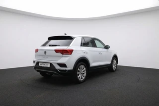 Volkswagen T-Roc 1.5 TSI DSG Sport Adaptive l Camera l Virtual Cockpit / 6