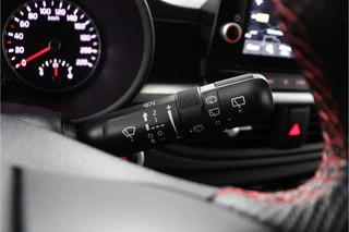 Kia Picanto 1.0 DPi GT-Line  - Fietsendragerhaak - Climate Control - Apple Carplay / Android Auto - Lederen bekleding - Fabrieksgarantie tot 07-2029 / 23