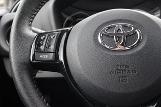 Toyota Yaris 1.5 HYBRID DYNAMIC APPLE/ANDROID KEYLESS CLIMA CAMERA / 9