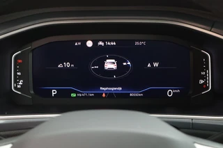 Volkswagen T-Roc 1.5 TSI 150pk DSG Style Trekhaak Camera Stoelverwarming Massage Virtual Cockpit Navigatie / 36