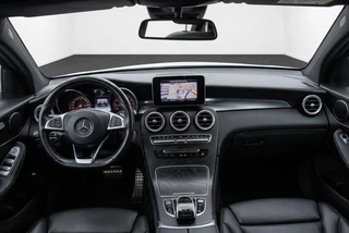 Mercedes-Benz GLC Coupé 250 4MATIC Premium AMG Line l 360° Camera l Blindspot l Keyless / 12