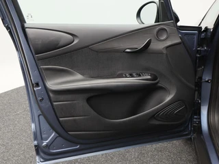 BYD DOLPHIN Design 60.4 kWh 204 Pk | Stoelverwarming | 360 Camera | Panoramadak | Adaptive Cruise | Warmtepomp |17 Inch | 26.055 Km !! / 19