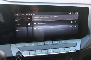 Opel Astra Electric 58 kWh Ultimate / Pano / Suede / 23