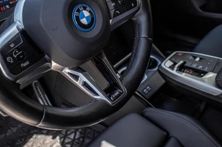 BMW X1 xDrive30e M-Sport, Full Option, Premium Select, Pano / 16