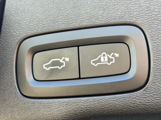 Volvo XC60 2.0 D4 Inscription R-Design Adapt.Cruise Apple Carplay Voll.Onderhouden / 20