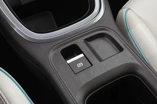 Fiat 600 1.2 Hybrid La Prima Leder Stoelverwarming Massage Keyless / 34
