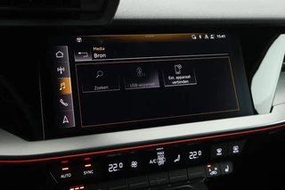 Audi A3 Sportback 45 TFSIe 245pk S edition Competition Camera Keyless HUD Stoelverwarming Adaptive Cruise Navigatie S-Line / 23