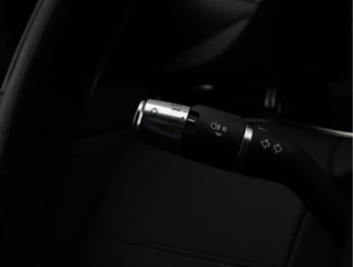 Land Rover Range Rover Evoque P300e R-Dynamic HSE  | Pano | 360 Camera / 42