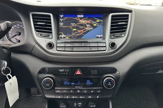 Hyundai Tucson 1.6 T-GDi Premium / 17