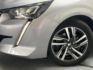 Peugeot 208 1.2 PureTech Allure Pack Navigatie, Carplay, Parkeercamera / 9