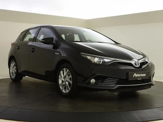 Toyota Auris 1.8 Hybrid Edition S | All Season | Keyless | Parkeersensoren | Navi / 2